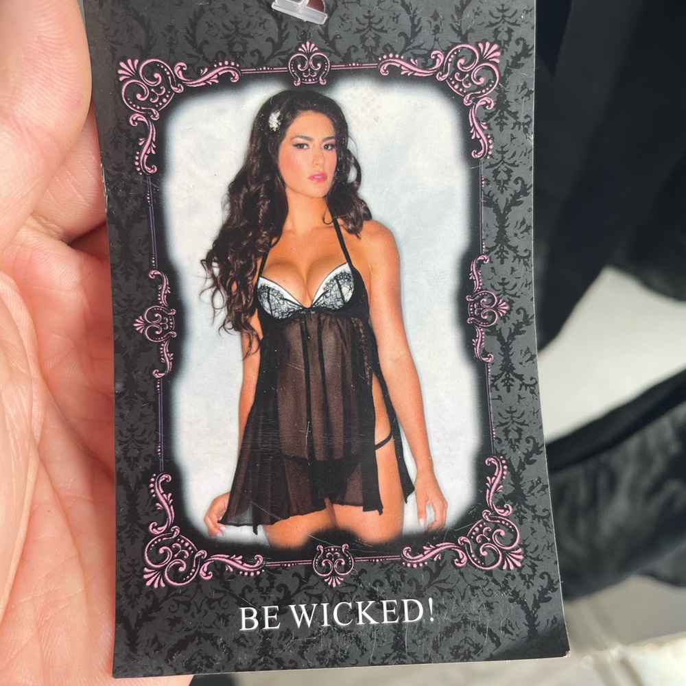 Be Wicked womens lingerie black size large